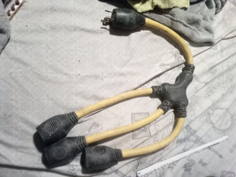 2fttwist Lock One To Threepower Cord Adapter