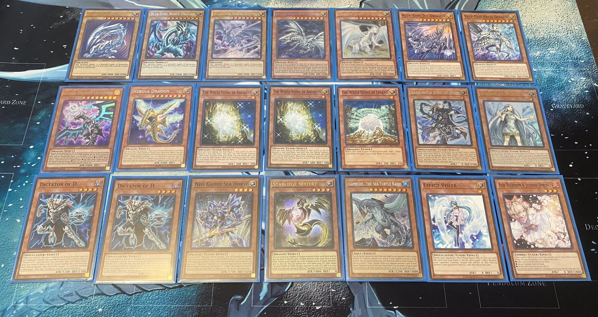 Casually Playable Blue-eyes Deck (42 Cards, Mixed Rarities)