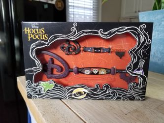 Disney Hocus Pocus Collectible Set