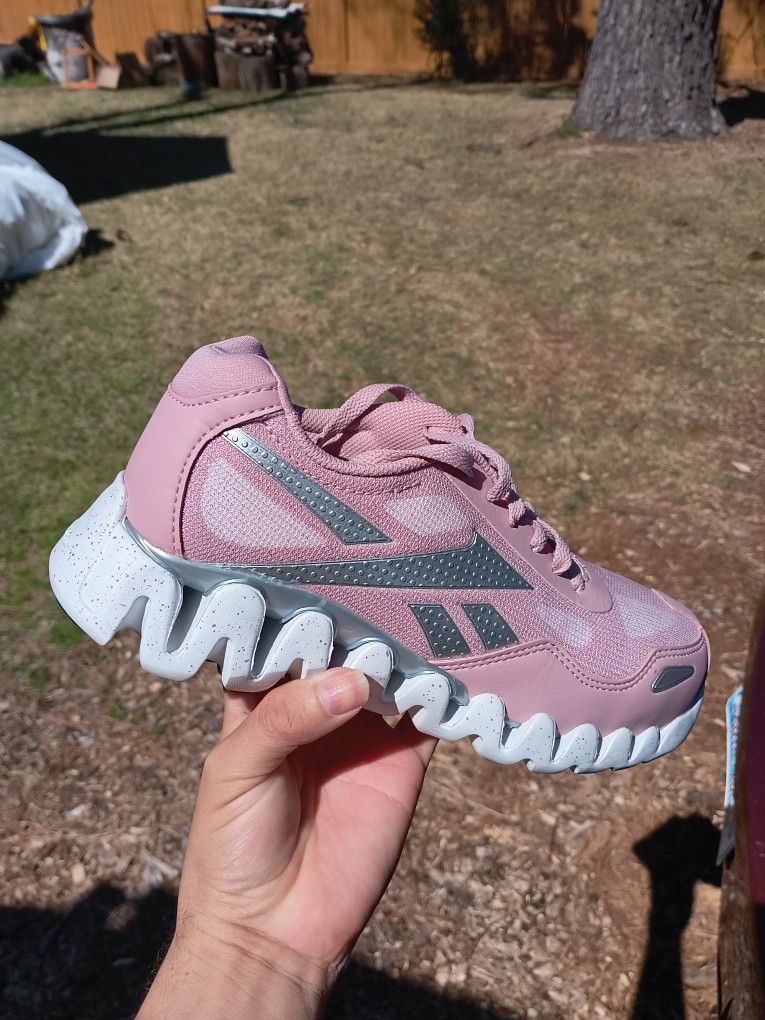 Reebok Women's Pink Athletic Shoes