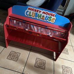 Librero De Mikey Mause