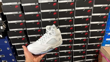 Jordan retro 5 white new