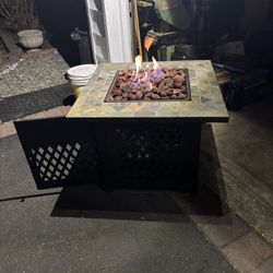 Outdoor Fire Pit / Fireplace