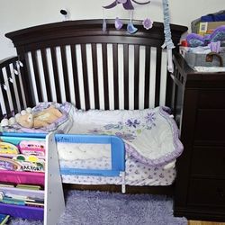 Convertible Crib Matress Included 