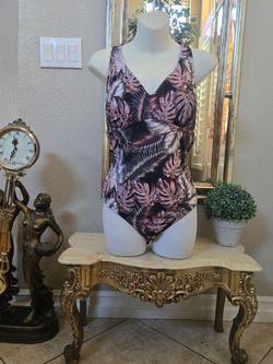 Bathing Suit 🩱 Size Large
