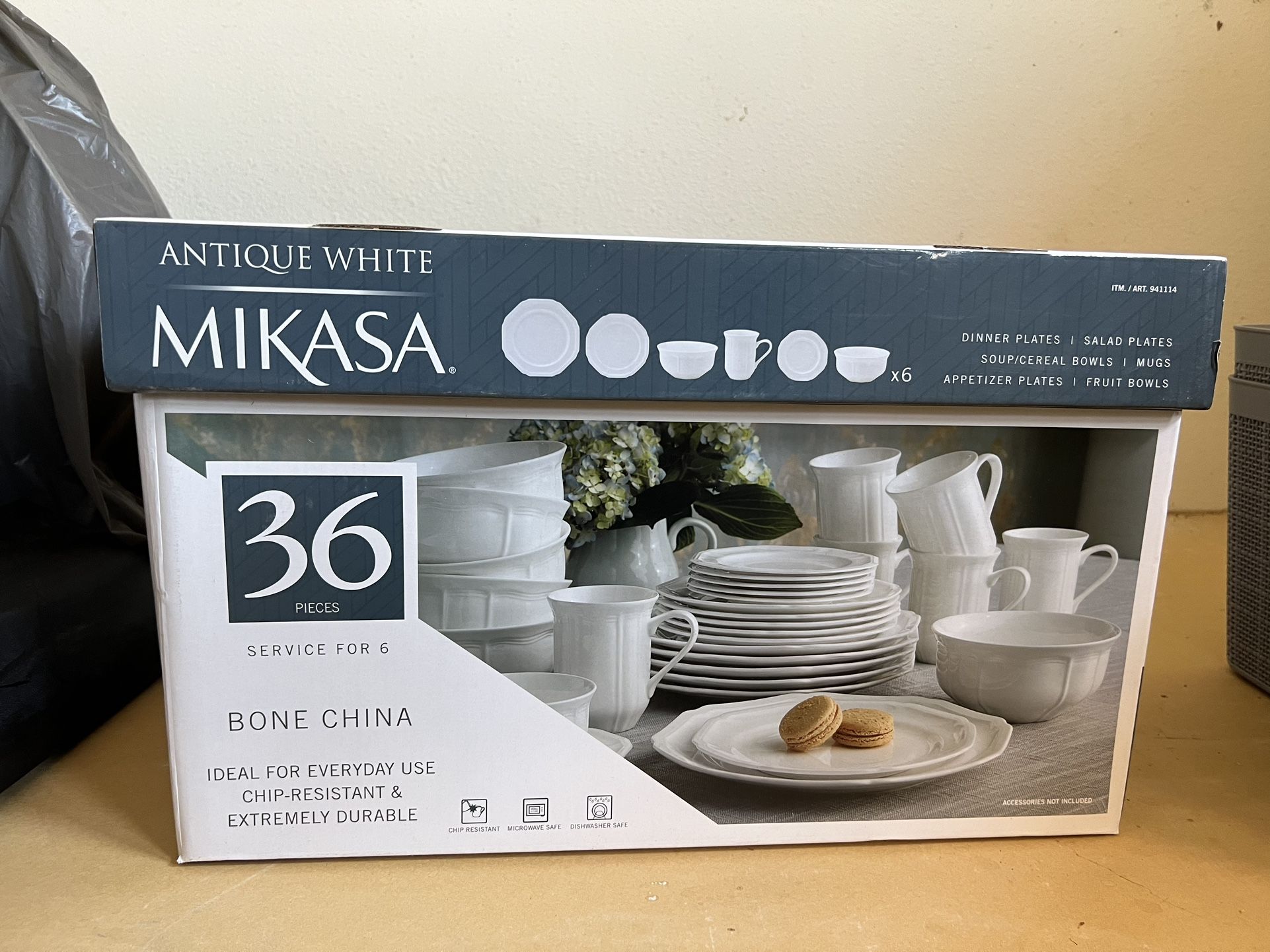 Mikasa Bone China Plate Bowl And Cup Set