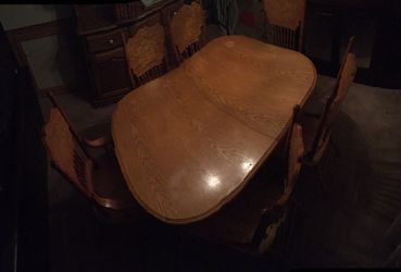 Table & China cabinet - solid wood