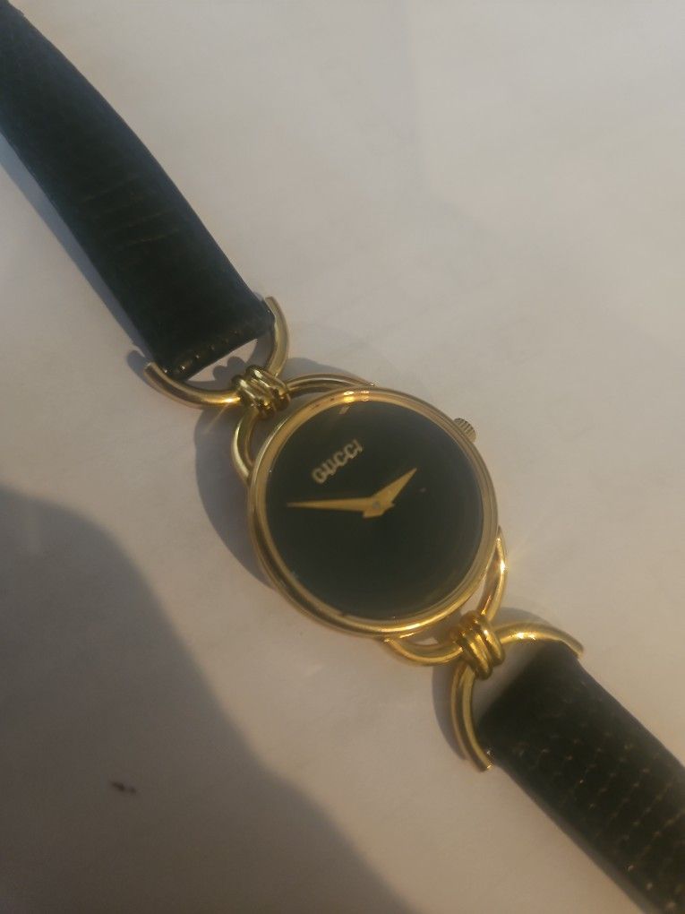 Vintage Gucci Women's Watch