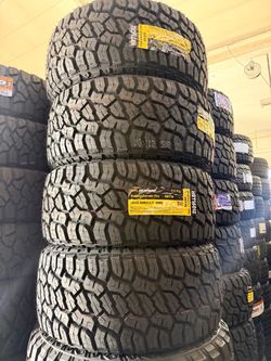 Vendo set de llantas Lt33x12.50r22 HEADWAY tire nuevas con 50,000 millas de garantía