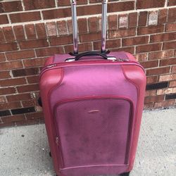 Samsonite Suitcase On 4 Wheels 27” Tall