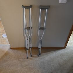 2 Pairs Of Brand New Crutches. 
