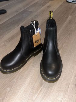 New Dr. Martens Size US 5 women’s