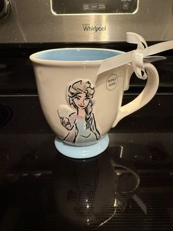 Rae Dunn Frozen “Elsa” Mug