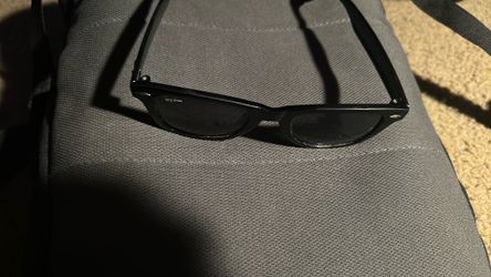 *RAYBAN 2140 POLARIZED *  90- 110$  YOUR OFFER *CONSIDERATE*