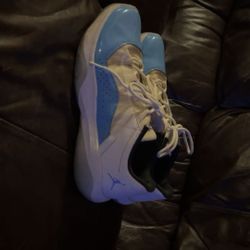 A Pair Of Jordan’s 11 Lows 