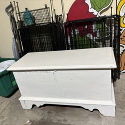 Lanes Cedar, Hope chest