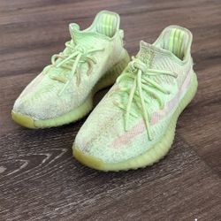 Yeezy Boost 350 V2 