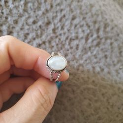 Moon Stong ring in Silver sz 7 1/2