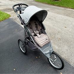 Jogging Stroller _ Rebel Modelo