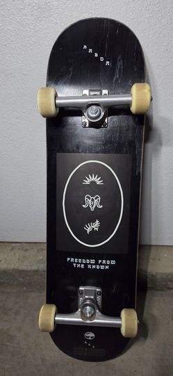 Arbor Skateboard