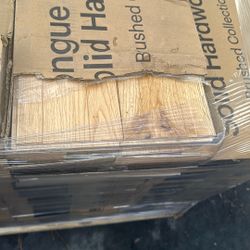 Malibu Wide Plank Point Paradise French Oak 3/4 in. T x 5 in. W Wire Brushed Solid Hardwood Flooring (22.6 sq. ft./case)