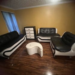  5PCS  Black and white leather couch  Sets With Ottoman And One  4 Drawers Chester Drawer. 