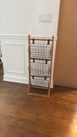 38x15 Rack With Hanging Baskets