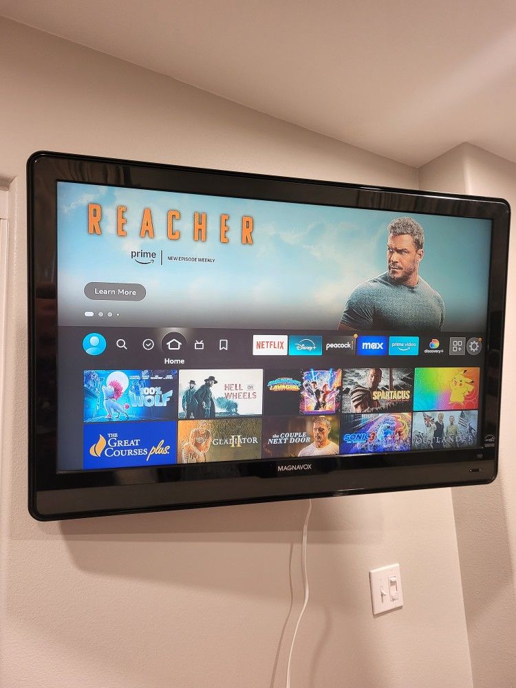 Magnavox 42" TV With Wall Mount