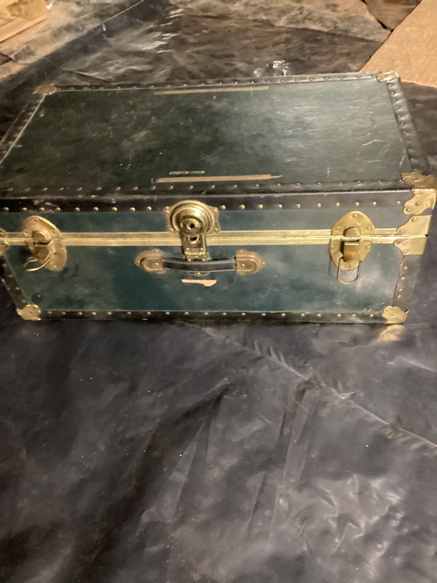 REDUCED!!! Vintage Trunk