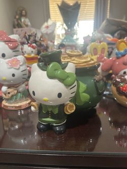 Hello Kitty Ceramics 