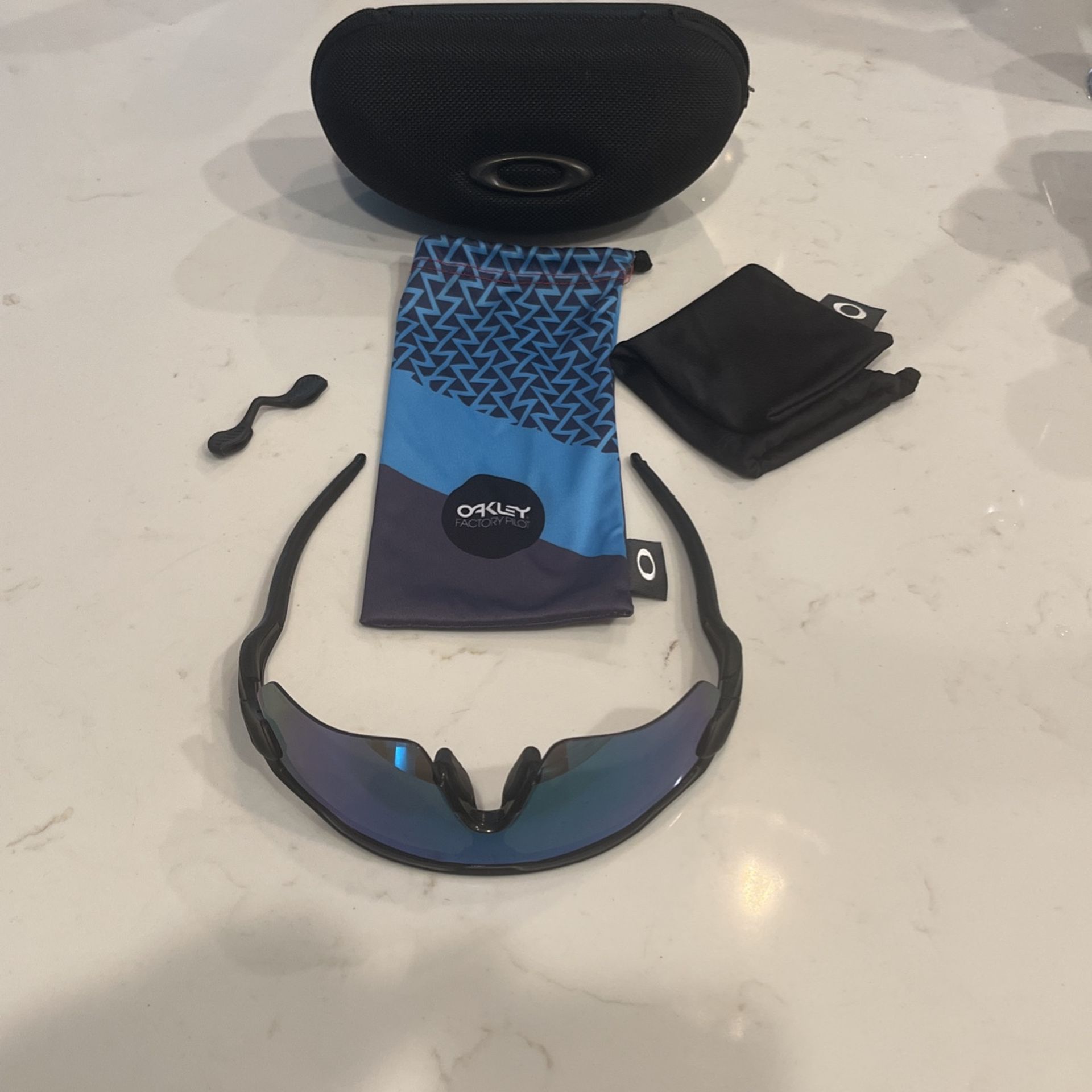 Oakley Radar EV Path - Prism Lens