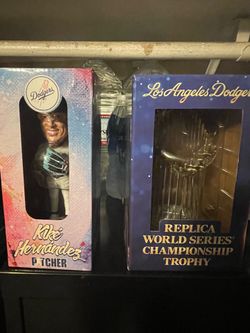 2025 giveaway for ‘24 WS trophy & 2026 Kike pitcher Dodger Bobbleheads