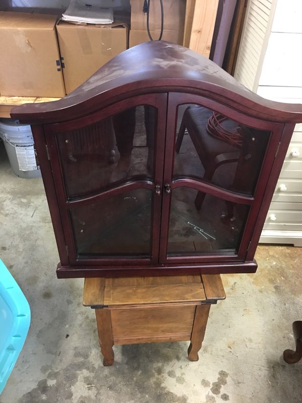 Corner Hanging Cabinet For In Everett Wa Offerup Corner Hanging Cabinet