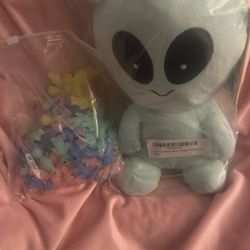 Glow Warm Pals(Alex Alien) & 100 Glow In The Dark Aliens