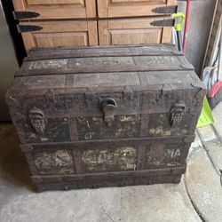 Antique Trunk Made In Chicago 