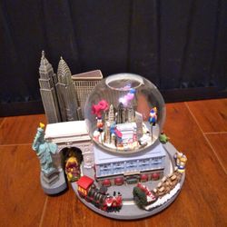 Music Snow Globe 