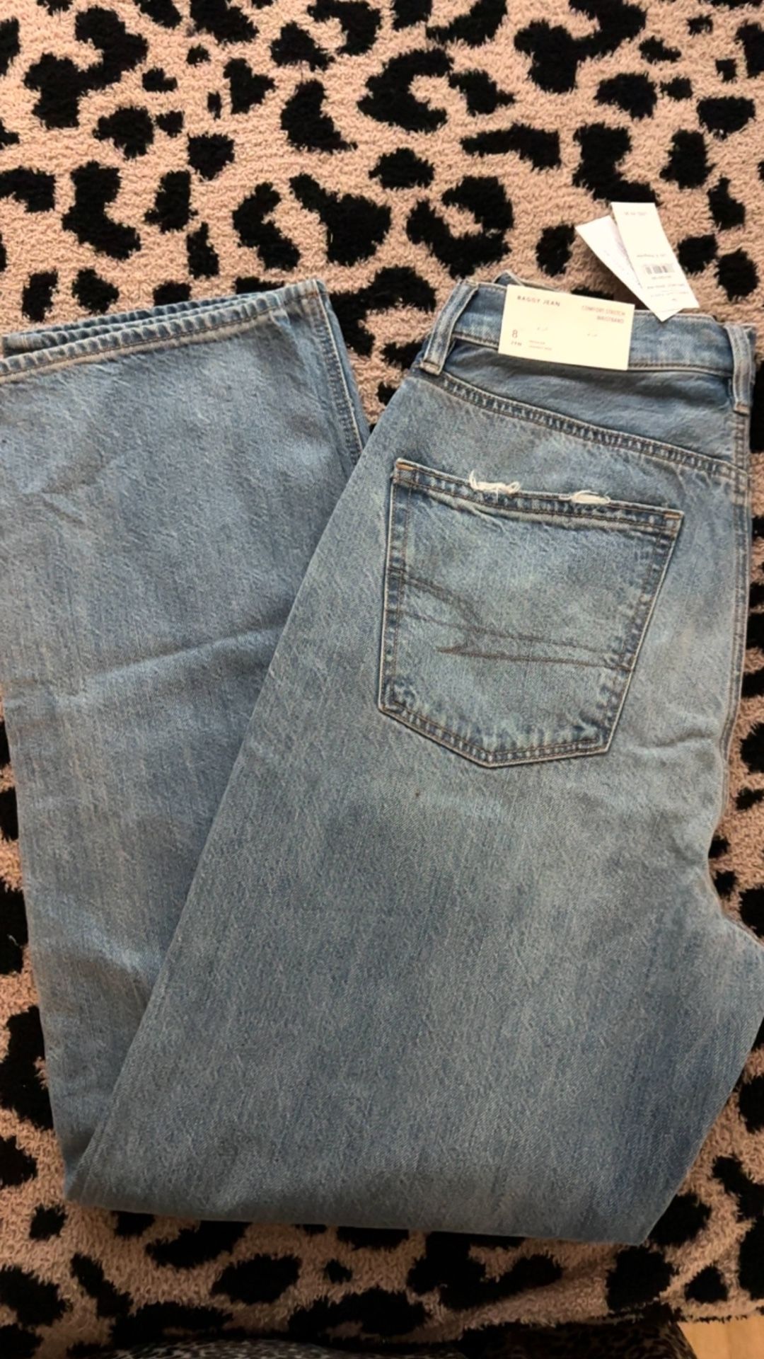 American Eagle Size 8 Baggy Jeans