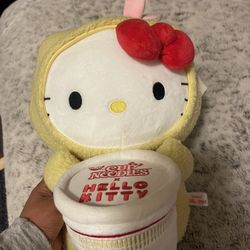 Hello Kitty Cup Noodles 