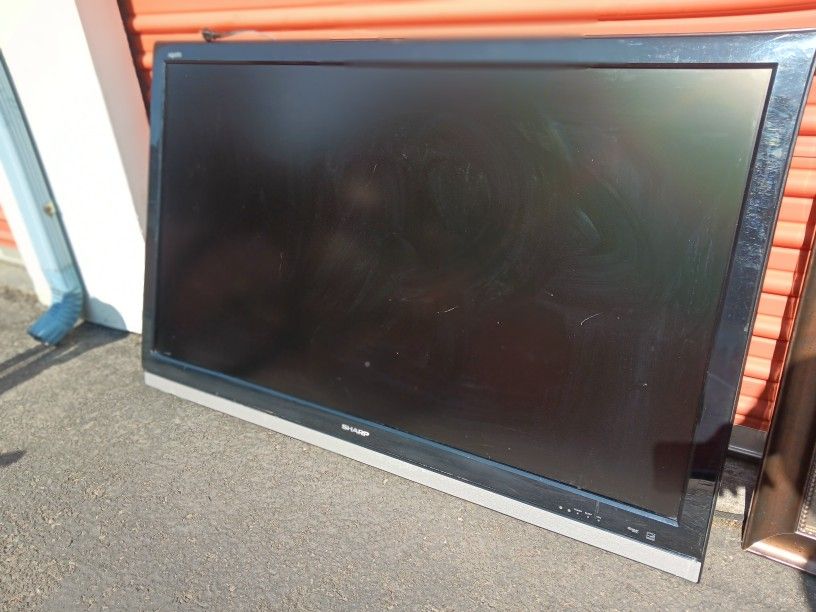 48" Sharp Aquos