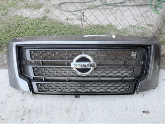 2021 Nissan titan front bumper grille