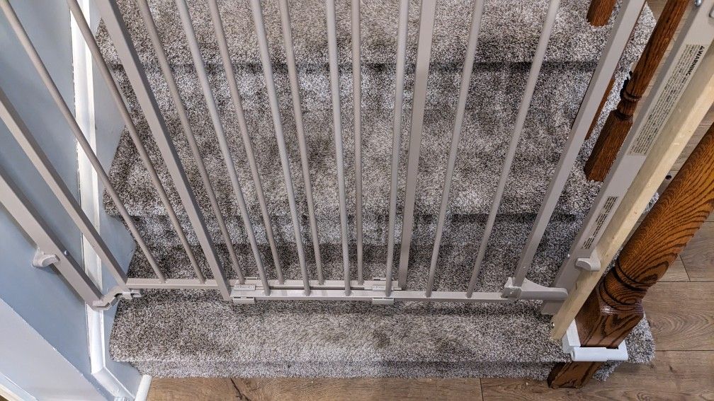 Evenflo baby gate with round post adapter