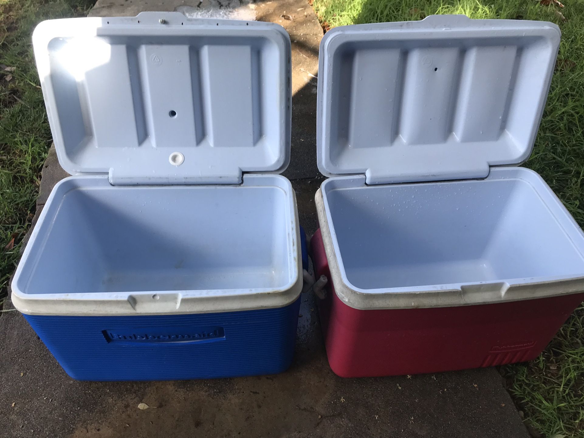 Ice Coolers $20 Each Obo Works Good 