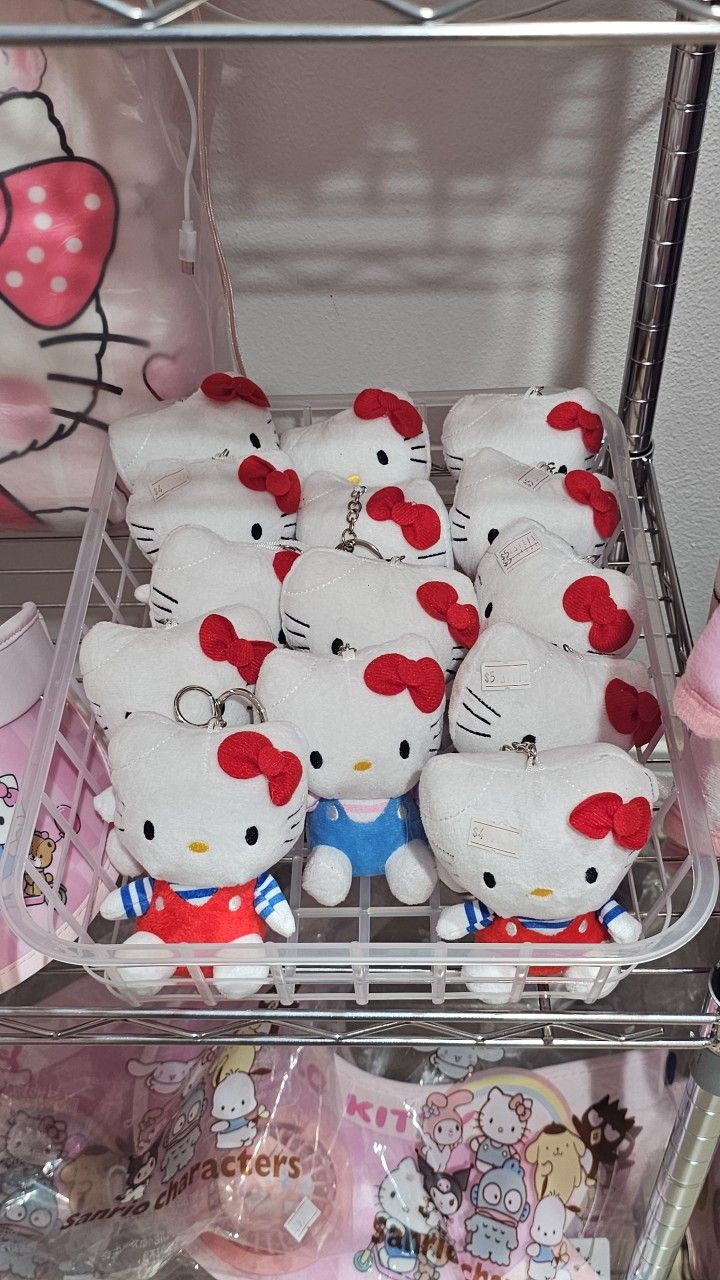 Hello Kitty Plushie Keychain