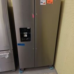 Brand New Whirlpool Refrigerator 