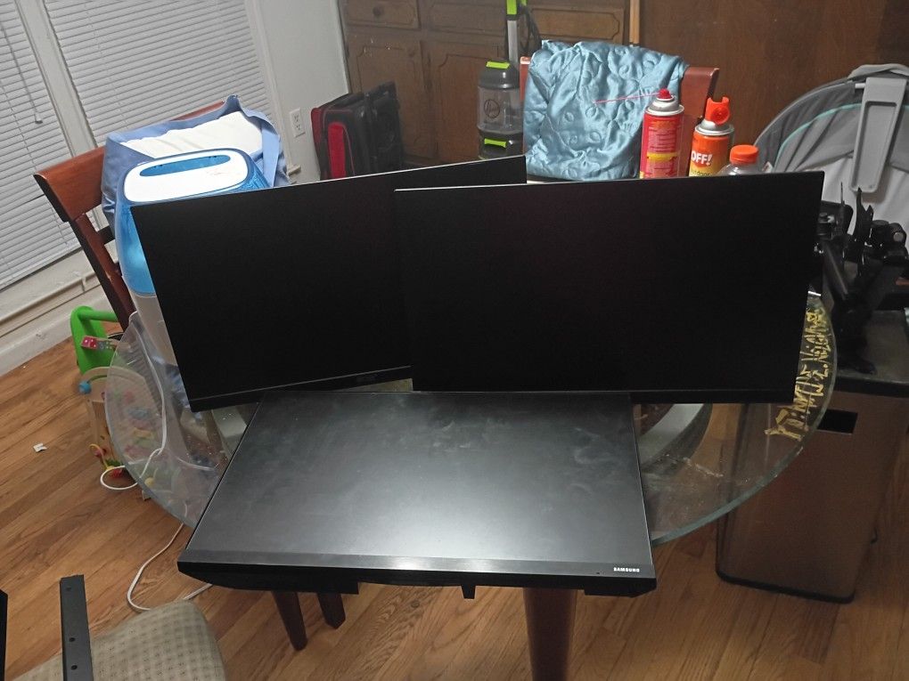 GAMING MONITORS+MOUNT