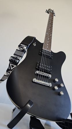 Guitar Jackson X Series Signature Mark Morton Dominion™ DX2 Satin Black w/ other gear