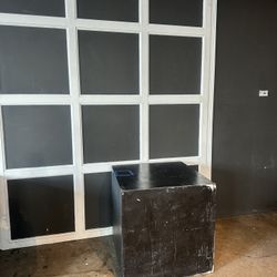 24” Black Pedestal Display Stand / Box Cube – Retail, Gallery, Exhibition