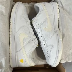 White Nike Women Dunks