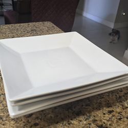 4 white square porcelain dishes
