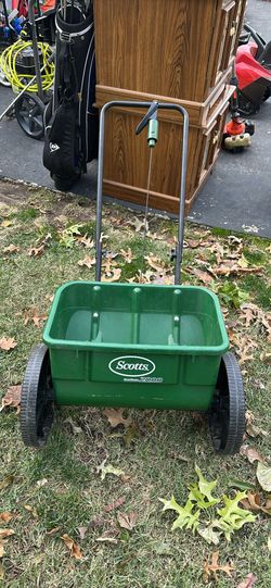 Lawn Spreader 